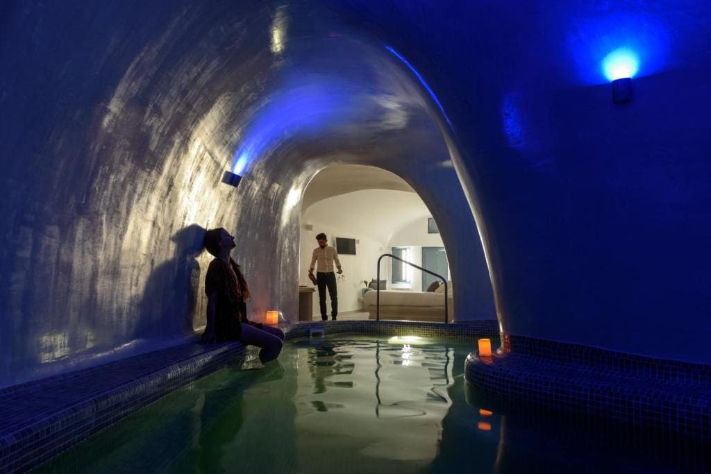 Grand Luxury Plunge Pool Suite room - Image 3