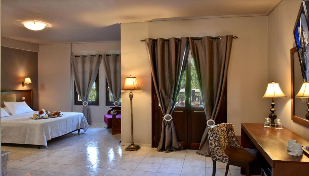 Standard Double or Twin Room room - Image 2