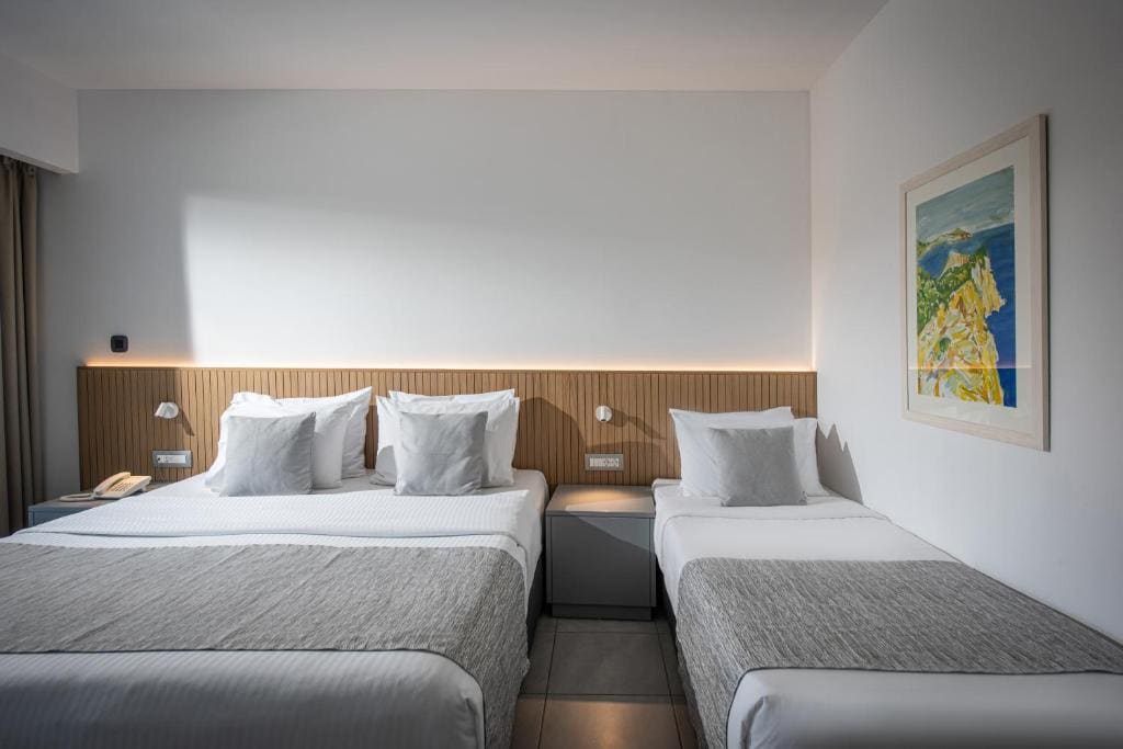Superior Double Room with Sea View room - Image 1