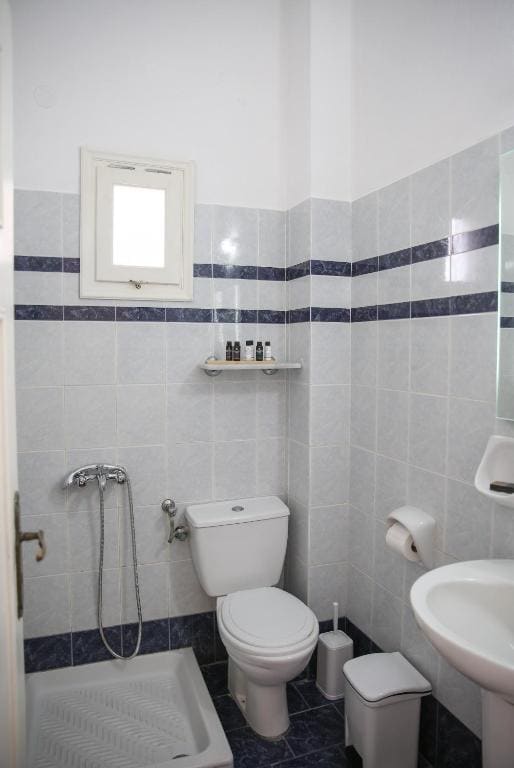 Economy Double or Twin Room room - Image 1