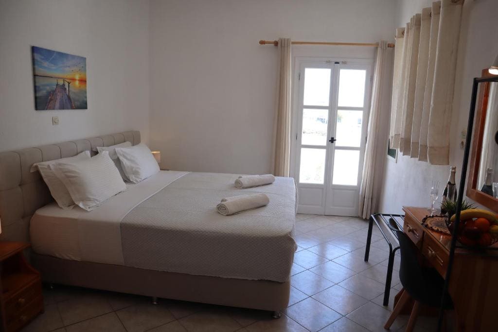 Standard Double or Twin Room with Balcony room - Image 3