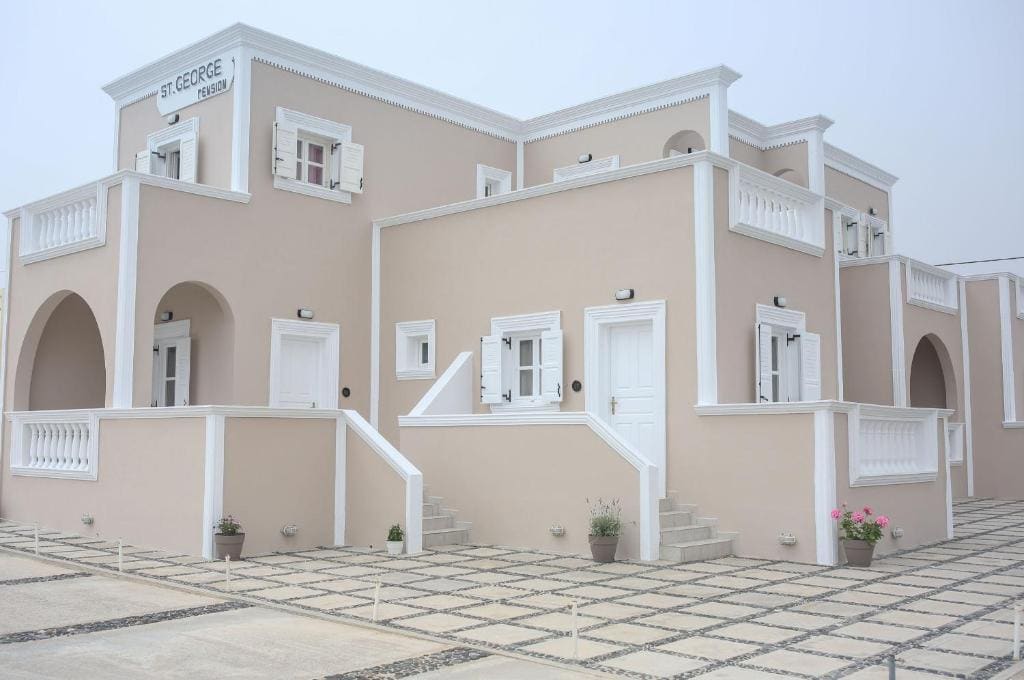 Standard Triple Room with Sea View room - Image 2