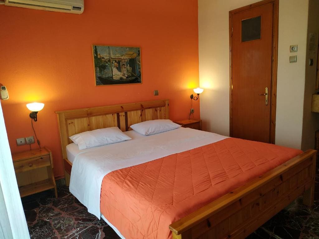 Budget Double Room room - Image 3