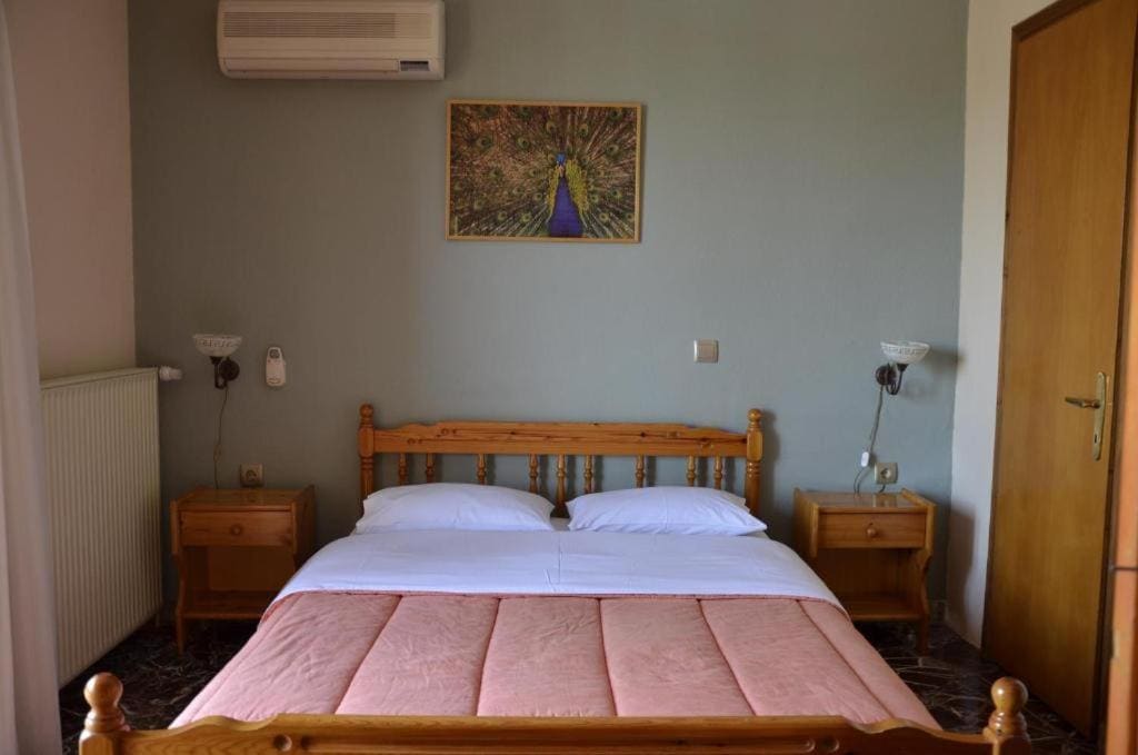 Small Double Room room - Image 3