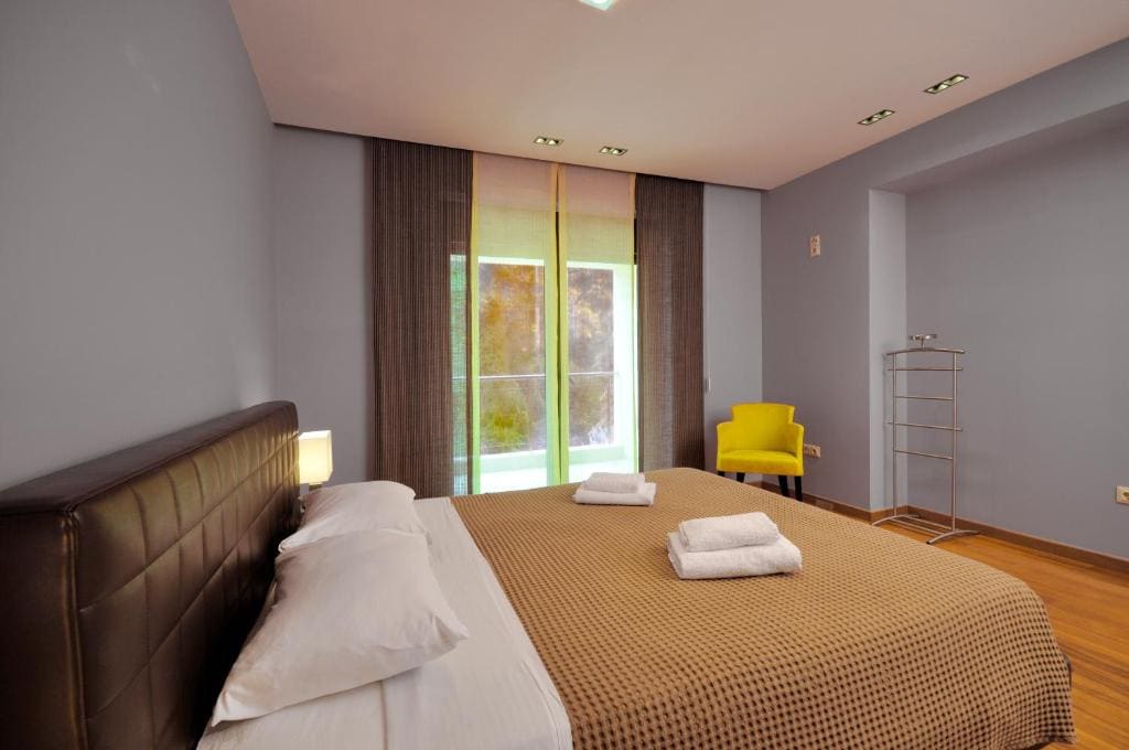 Deluxe Suite room - Image 1
