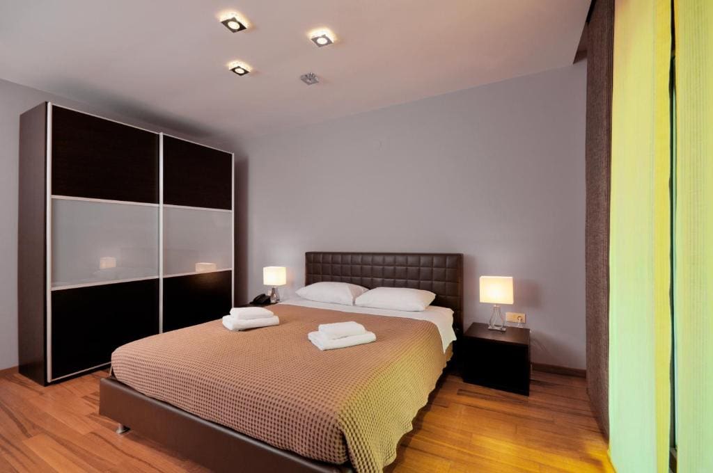 Deluxe Suite room - Image 2