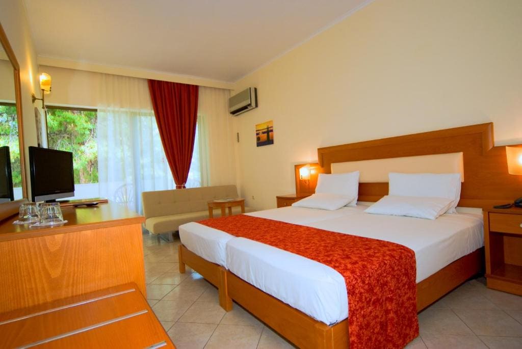 Superior Double Room room - Image 3
