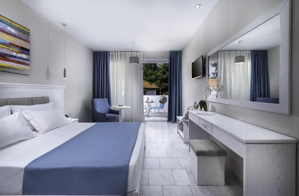 Superior Double Room room - Image 1