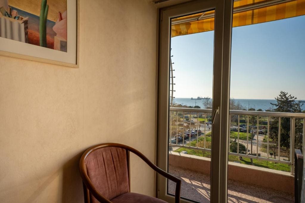 Triple Room with Sea View room - Image 3