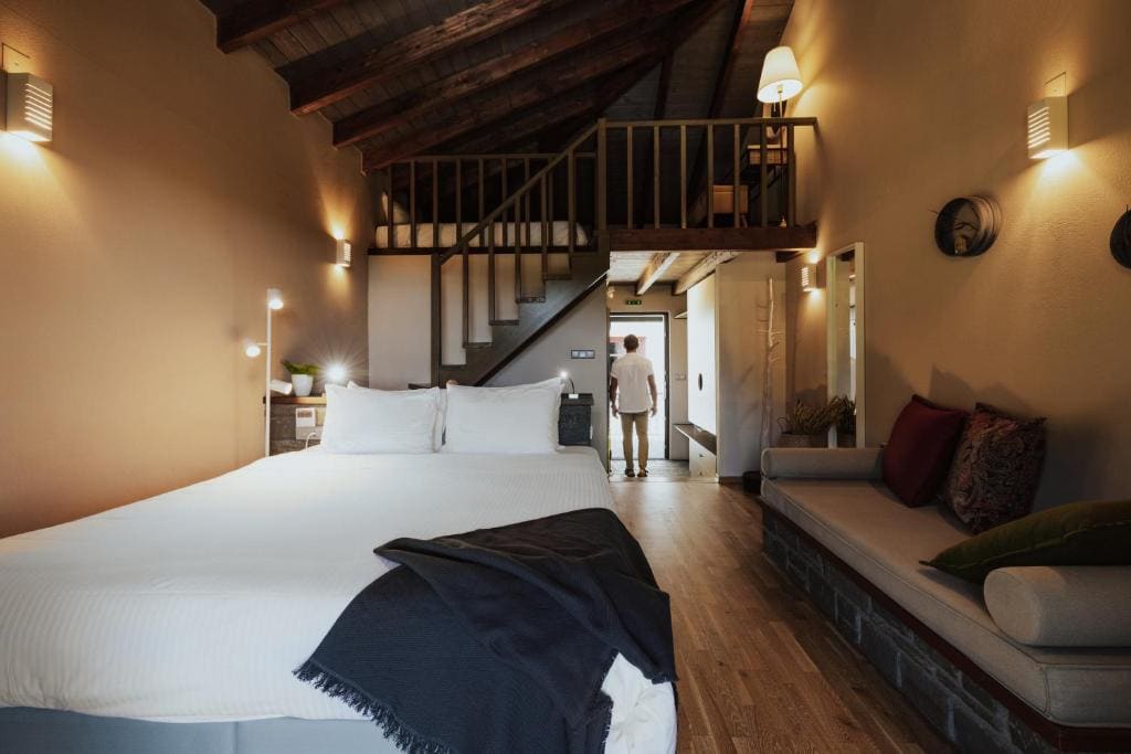Junior Suite with Balcony room - Image 1