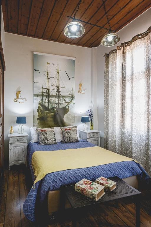 Double Room with Balcony room - Image 2