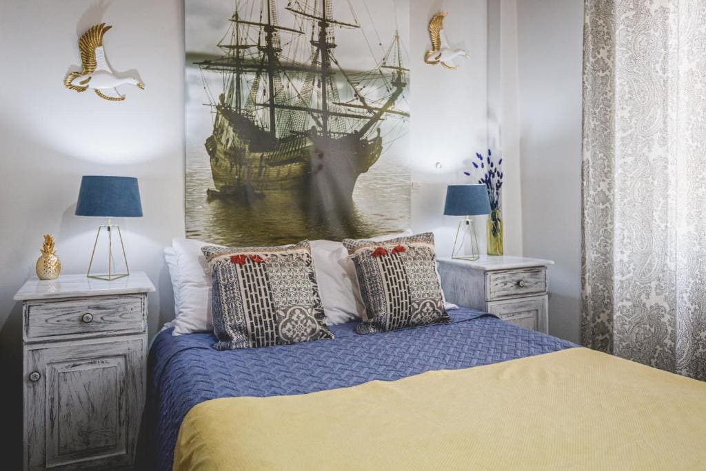 Double Room with Balcony room - Image 3