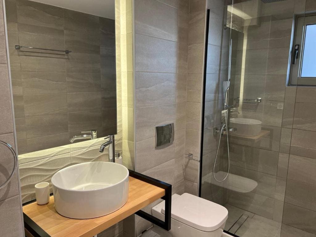Apartment with View and Balcony room - Image 2