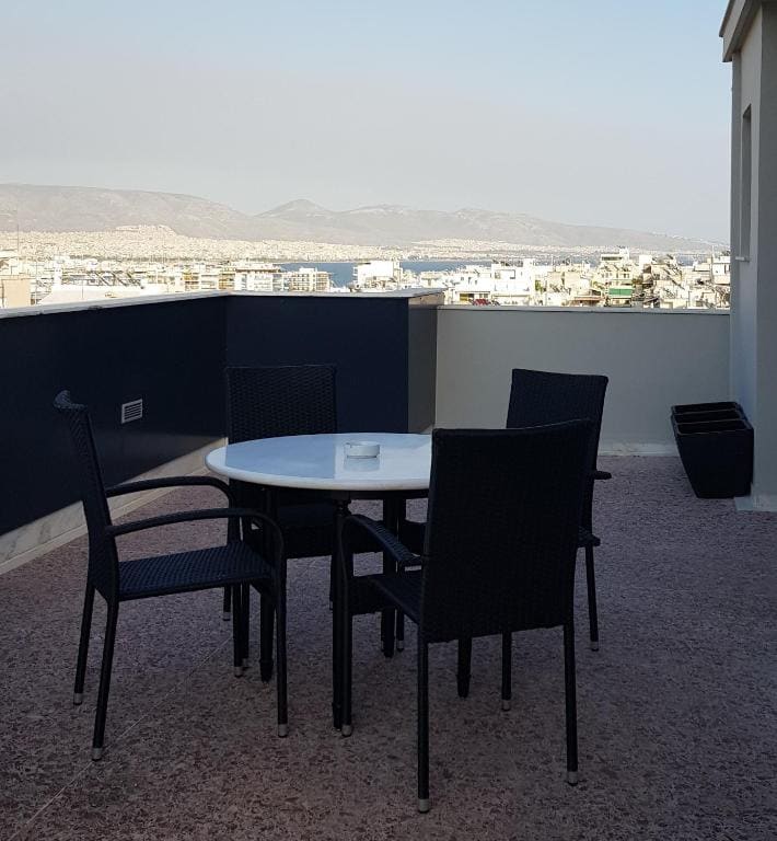 One-Bedroom Suite room - Image 1