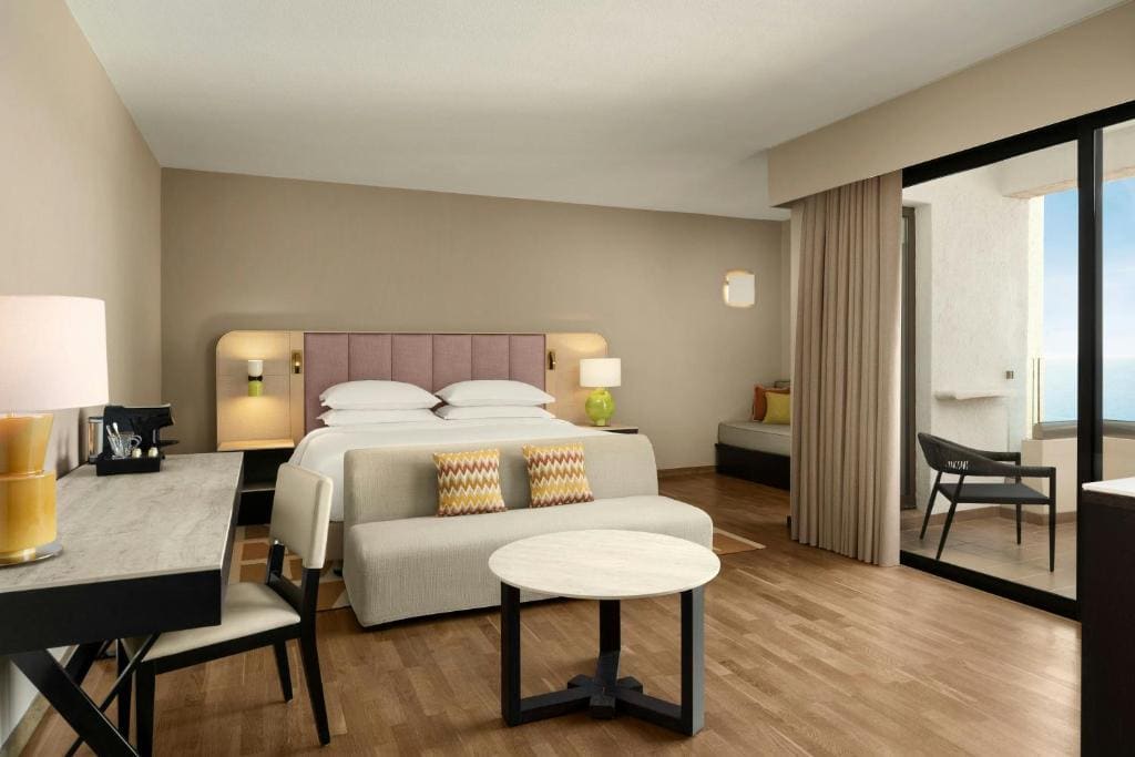 Junior Suite, 1 Bedroom Junior Suite, 1 King, Sea view room - Image 1