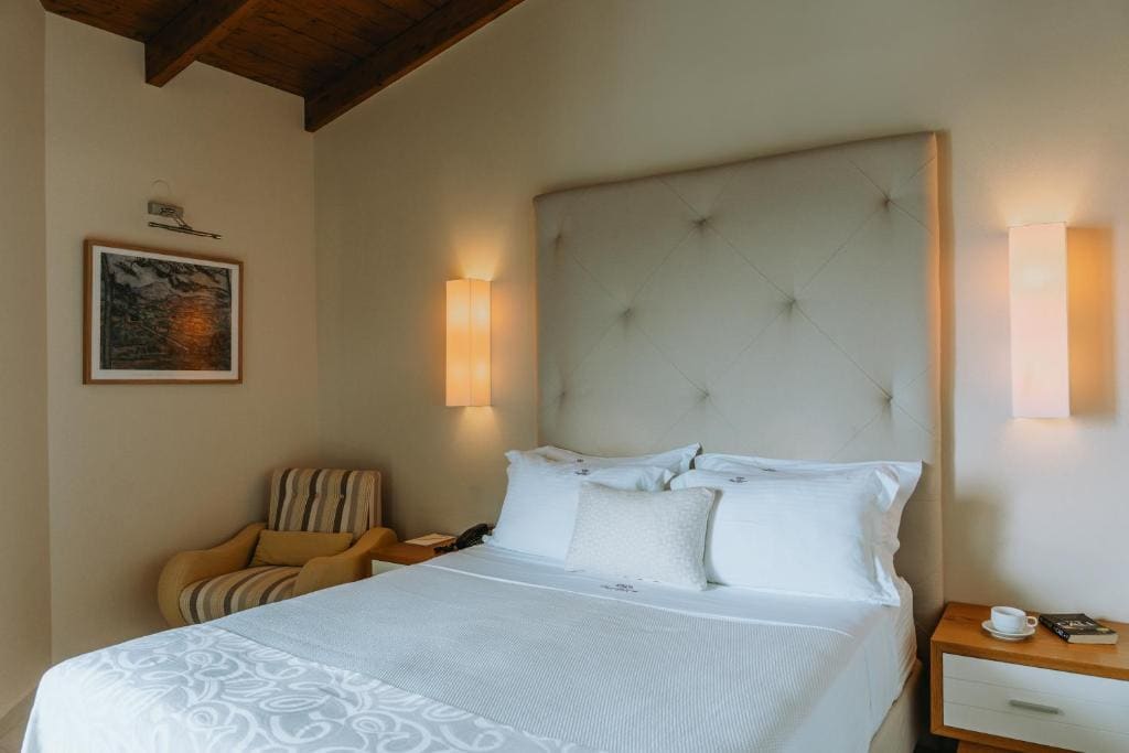 Executive Suite with Sea View room - Image 2