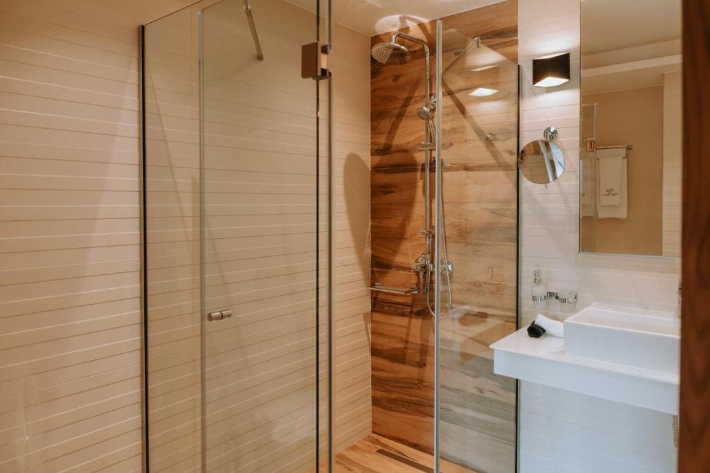 Executive Double Room with Sea View room - Image 3