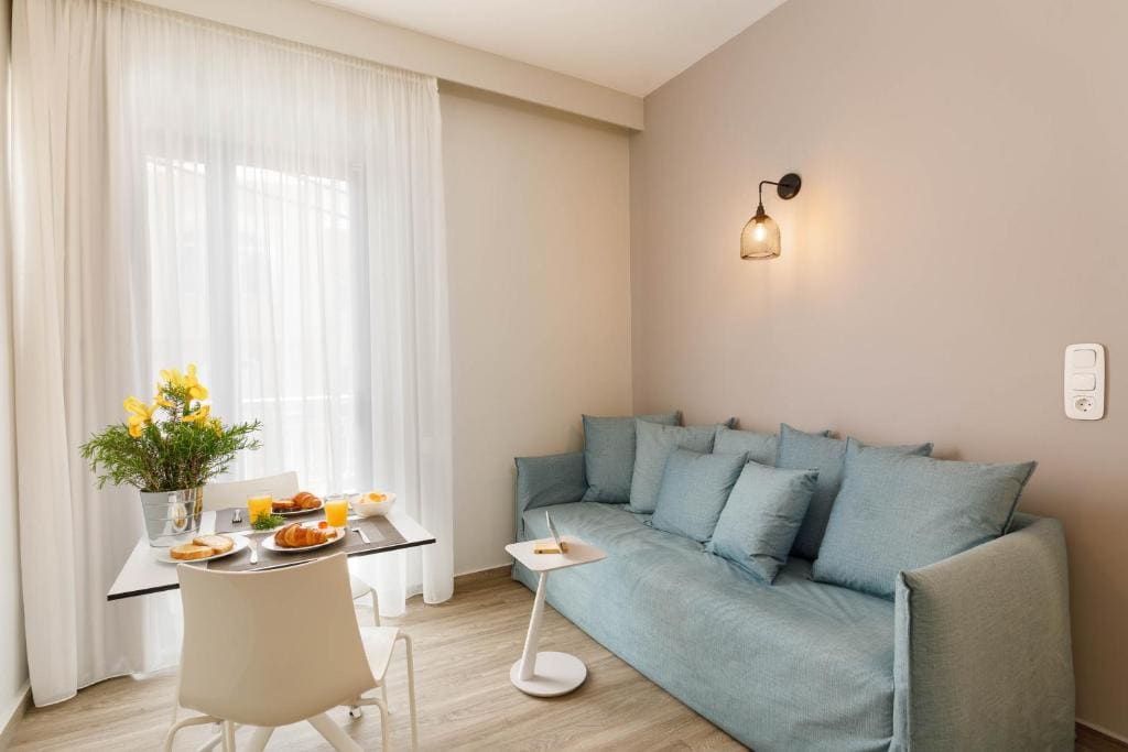 One-Bedroom Apartment room - Image 3