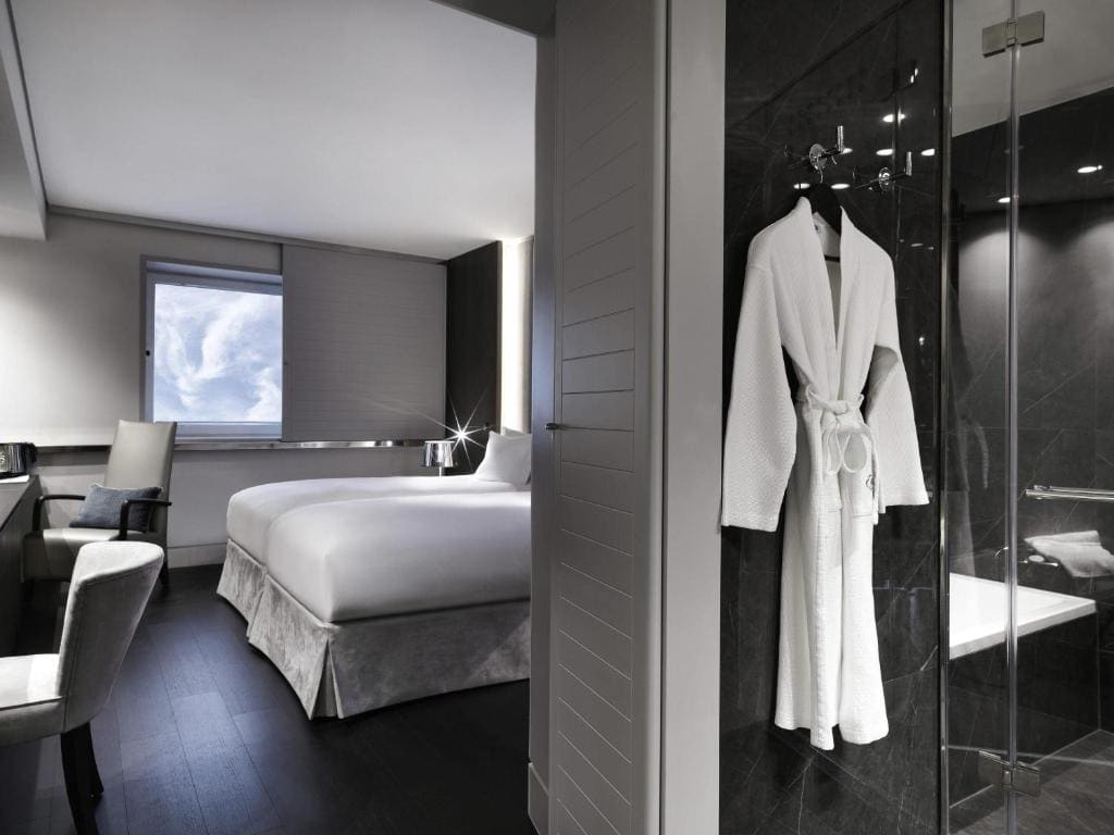 Luxury Twin Room room - Image 2