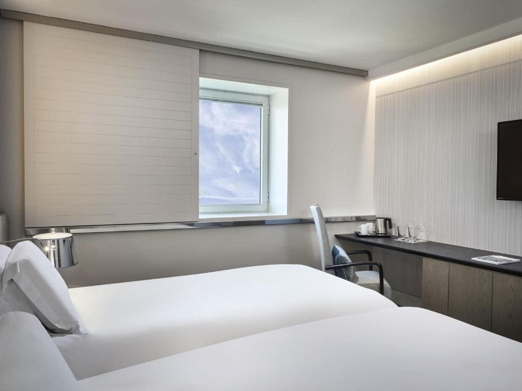 Superior Twin Room room - Image 1