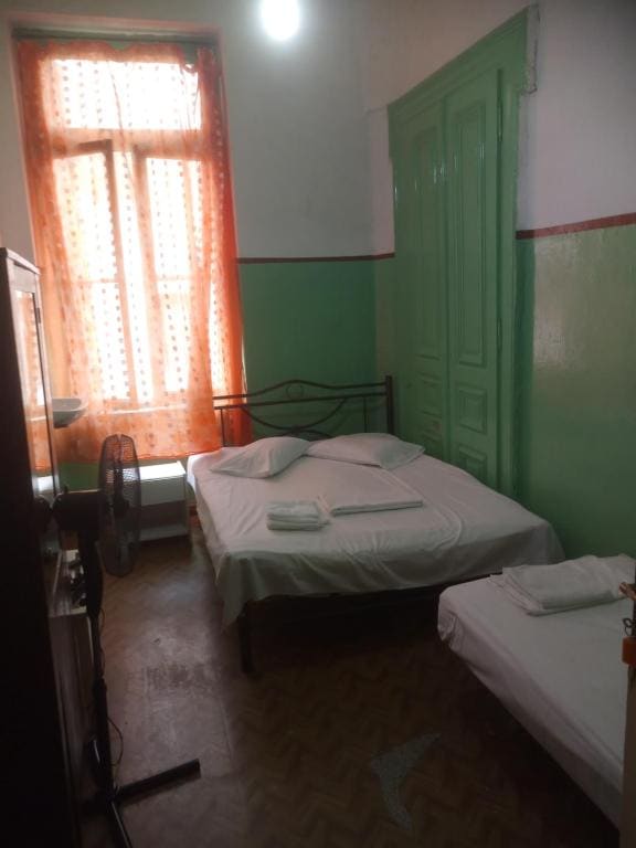 Triple Room with Shared Toilet room - Image 2