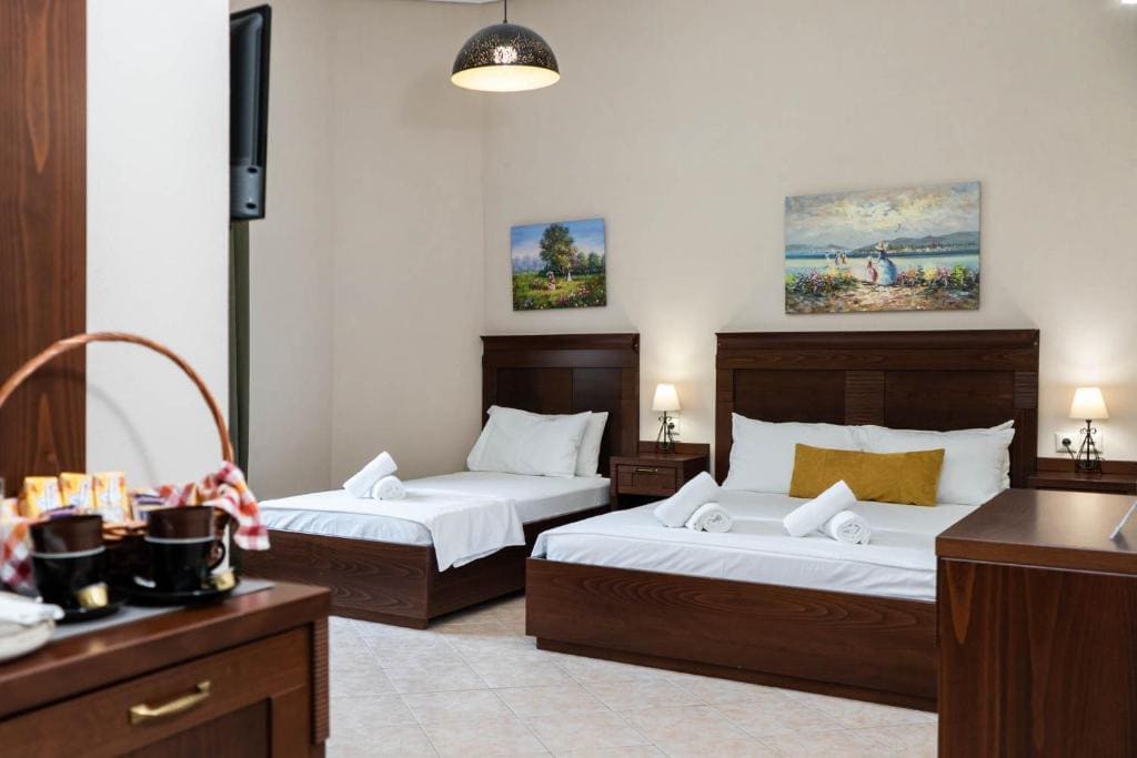Triple Room with Garden View room - Image 3