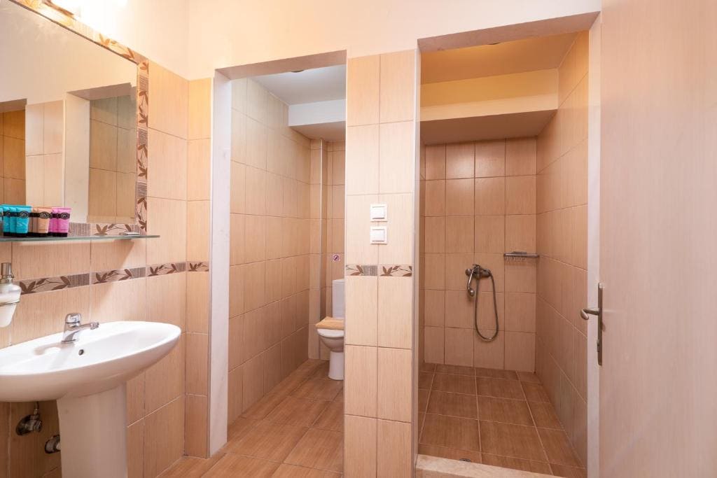 Classic Triple Room room - Image 1