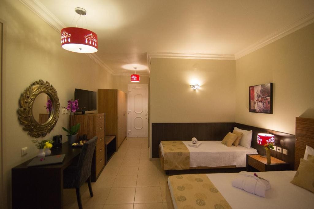 Superior Room with Sea View room - Image 2