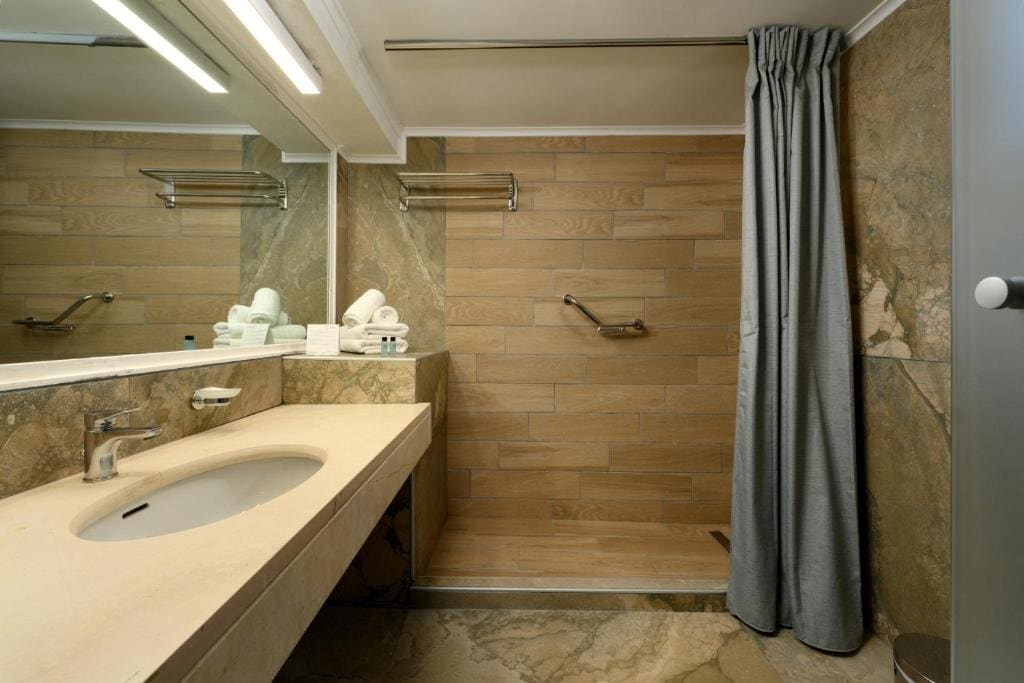 Bungalow with Sea View room - Image 2