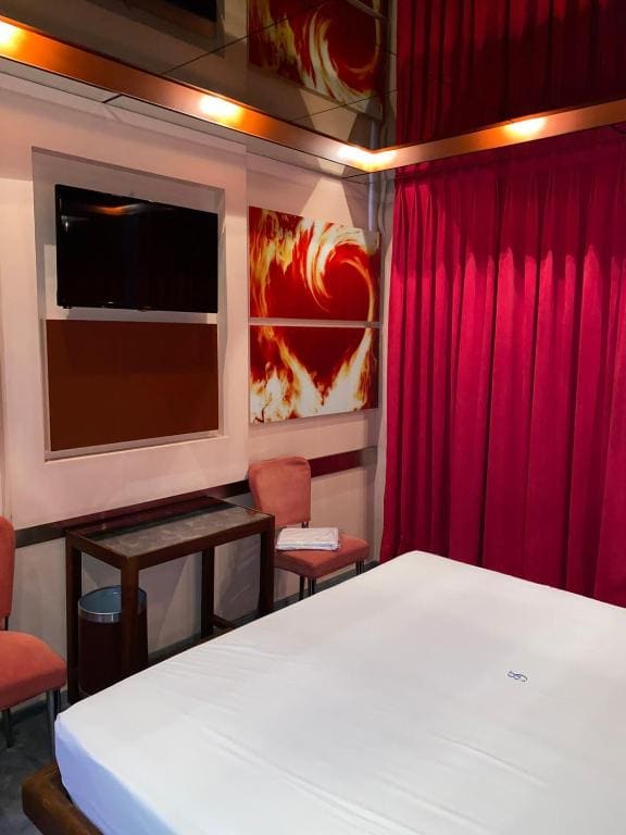 Standard Double Room room - Image 3