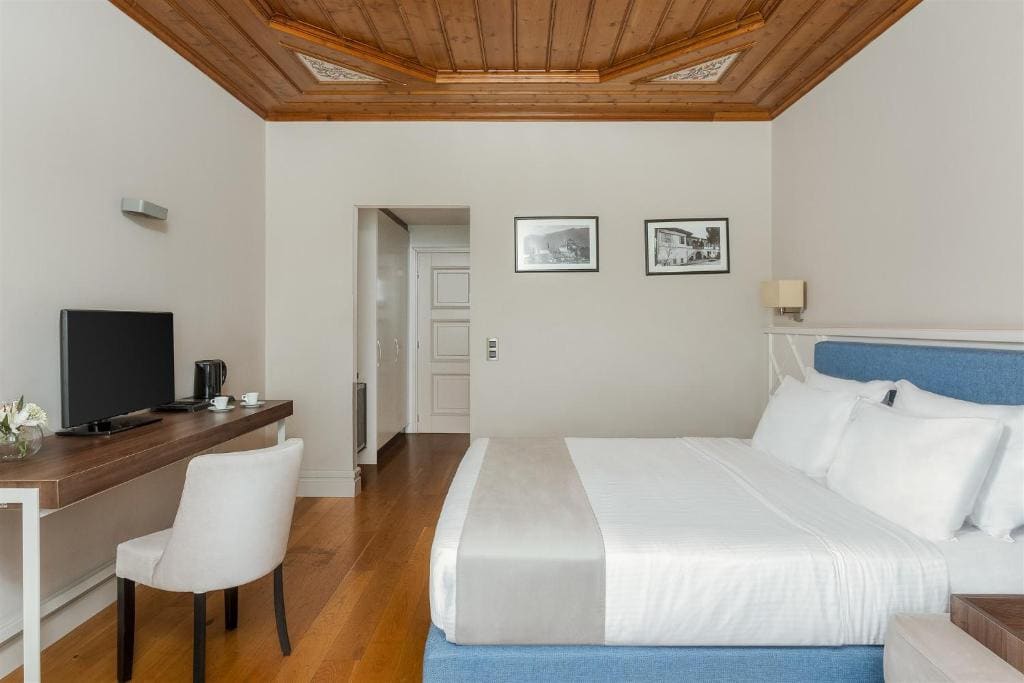 Standard Double or Twin Room room - Image 3