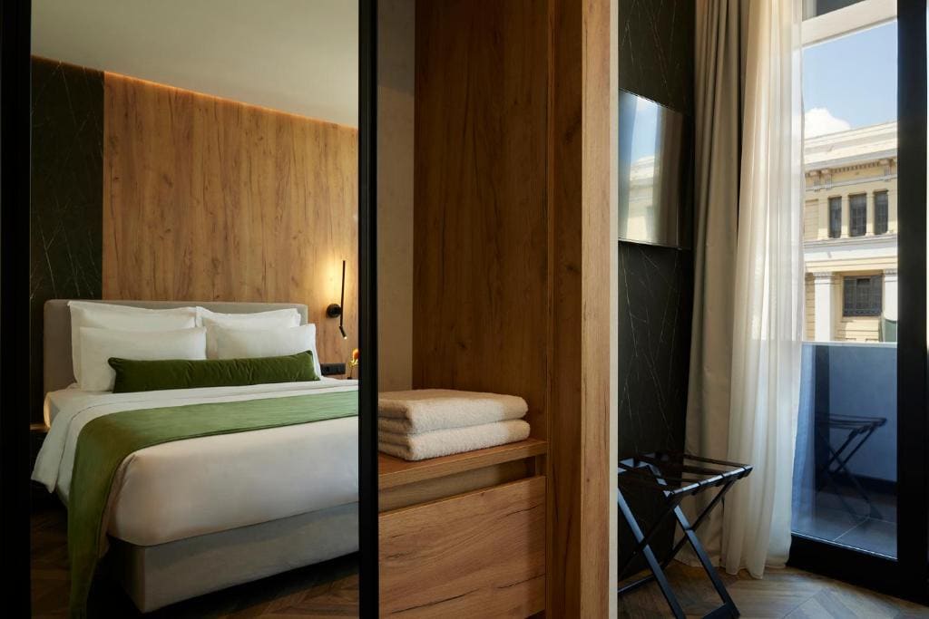 The Port Double Room with Balcony and Side Sea View room - Image 3