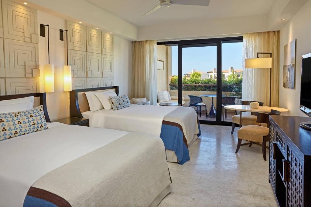 Deluxe Garden View, Guest room, 2 Twin/Single Bed(s), Balcony room - Image 1