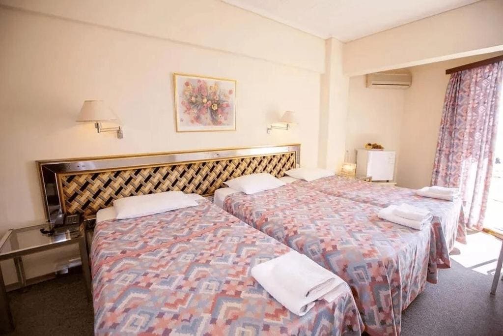 Triple Room with Sea View room - Image 2