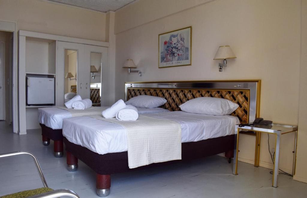 Double or Twin Room with Sea View room - Image 1
