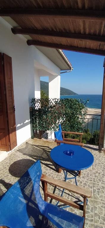Triple Room with Sea View room - Image 2