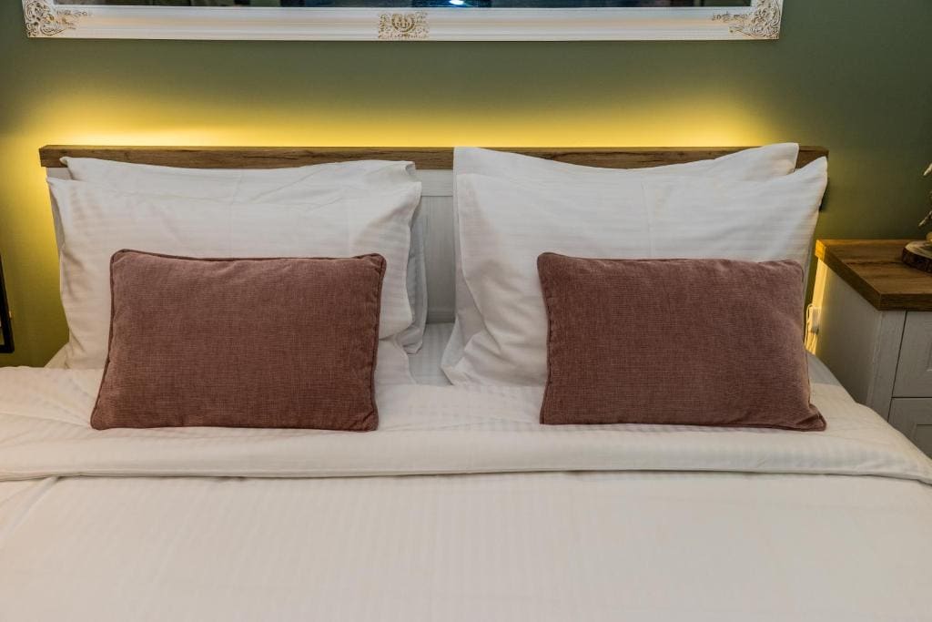 Double Room with Mountain View room - Image 3