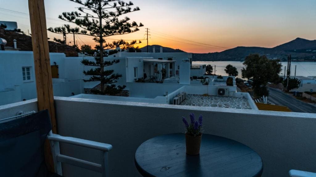 Deluxe Double Room with Balcony room - Image 2