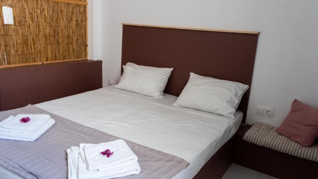 Economy Double Room room - Image 2