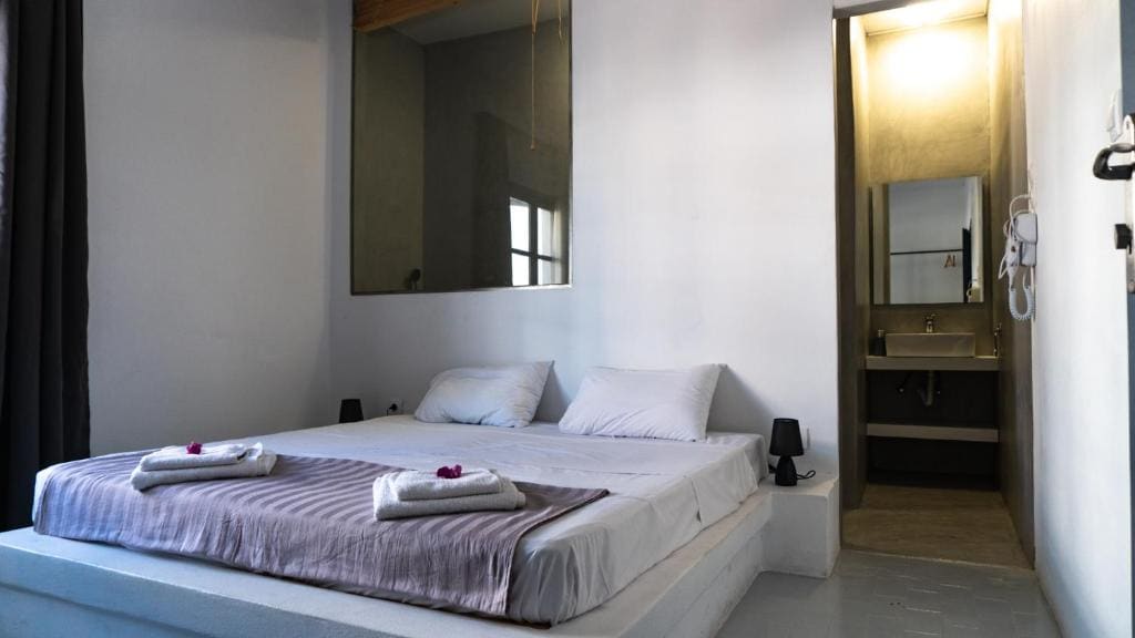 Standard Double Room room - Image 2