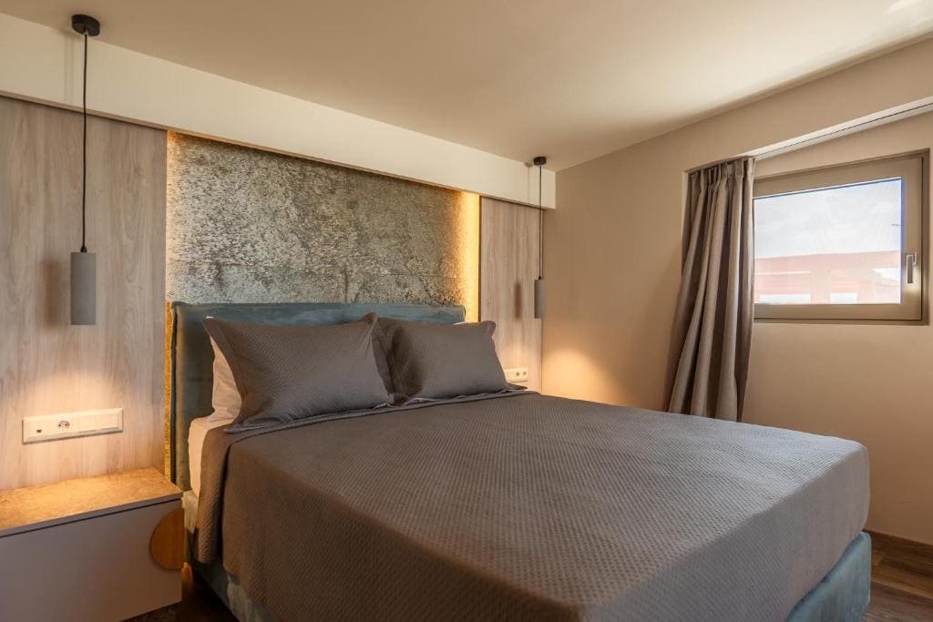 Standard Suite with Panoramic View room - Image 2