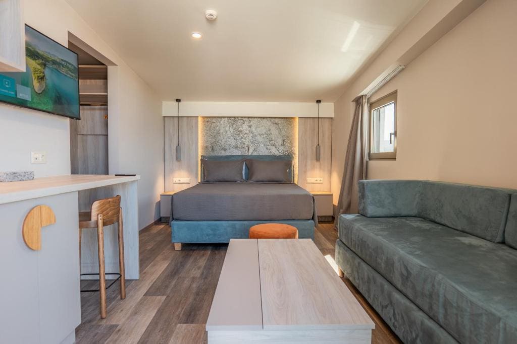Standard Suite with Panoramic View room - Image 1