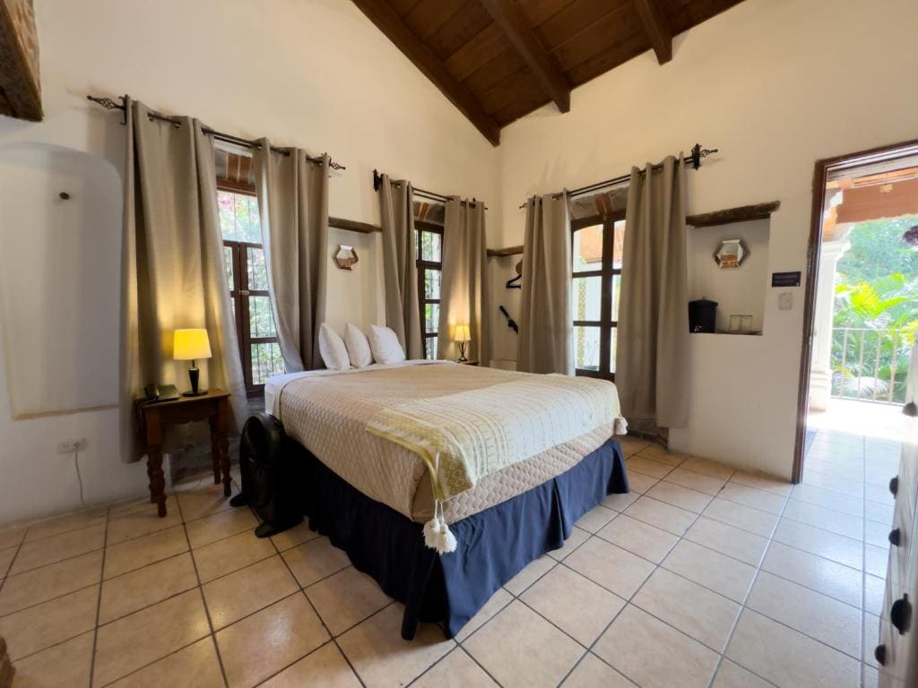 Queen Room room - Image 1