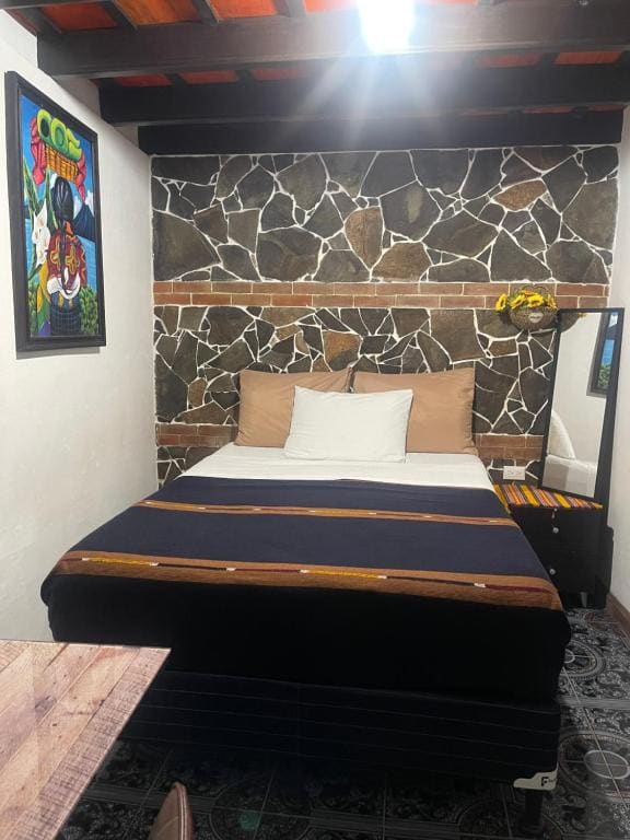 Deluxe Family Room room - Image 3