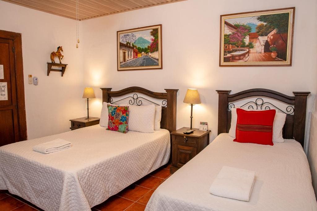 Double Room with Private Bathroom room - Image 1