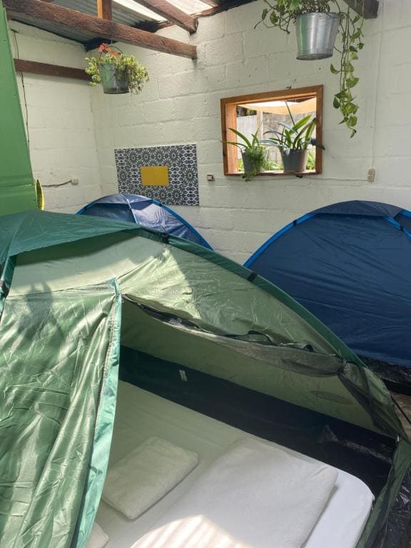 Tent room - Image 3