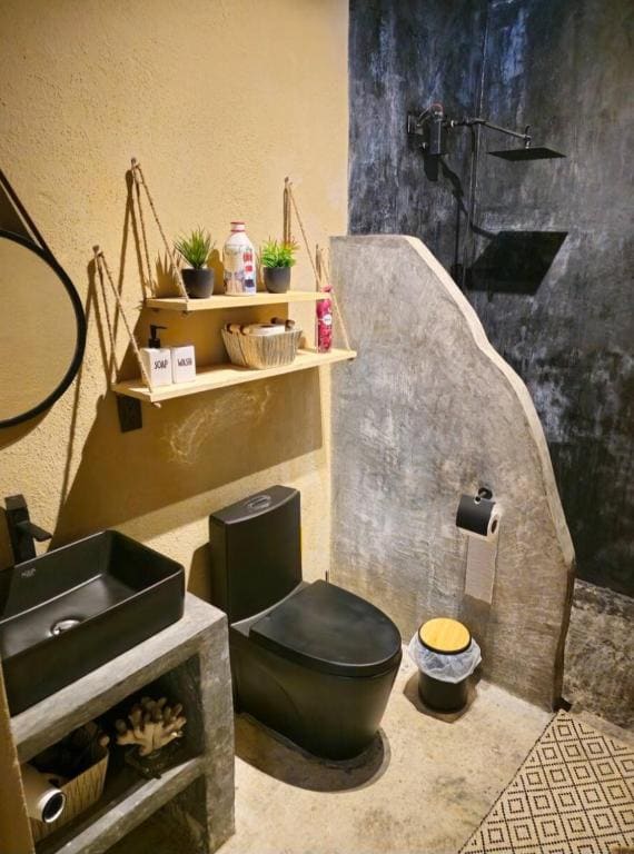 Triple Room with Private Bathroom room - Image 3
