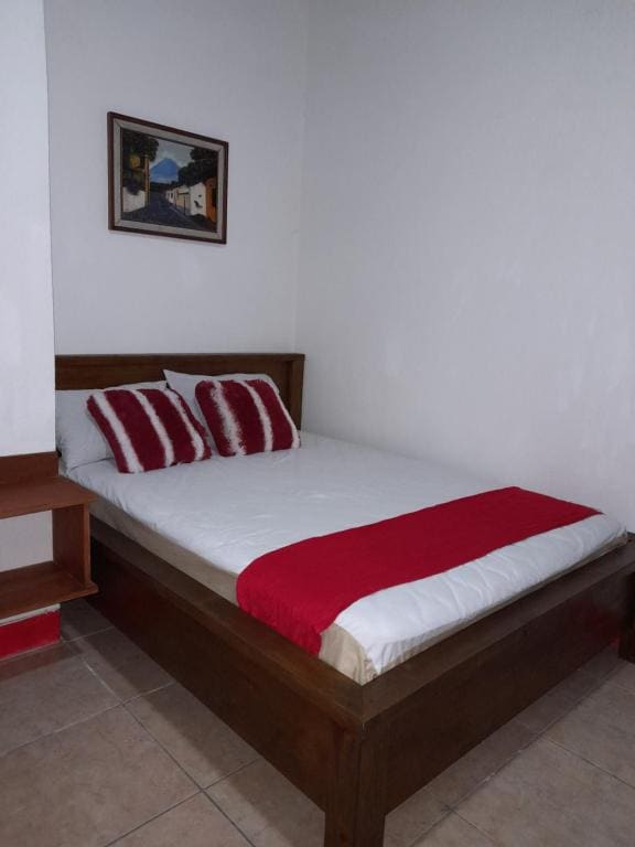 Superior Deluxe Double or Twin Room room - Image 3