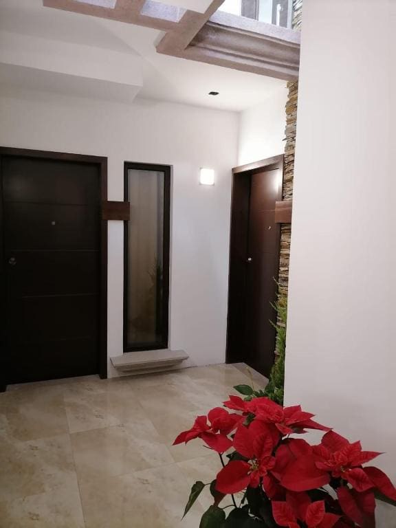 Deluxe Room room - Image 3