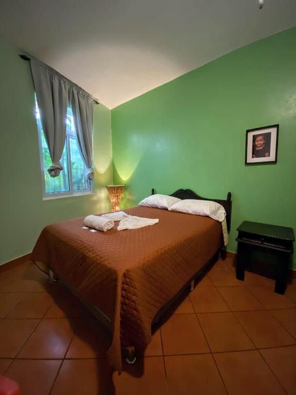 Quadruple Room room - Image 1